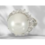 Ring: exclusive South Sea pearl jewellery, exceptional quality, handcrafted from platinum