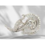 Brooch/pin: rare, valuable platinum antique jewellery, bow brooch with approx. 7.5ct diamonds
