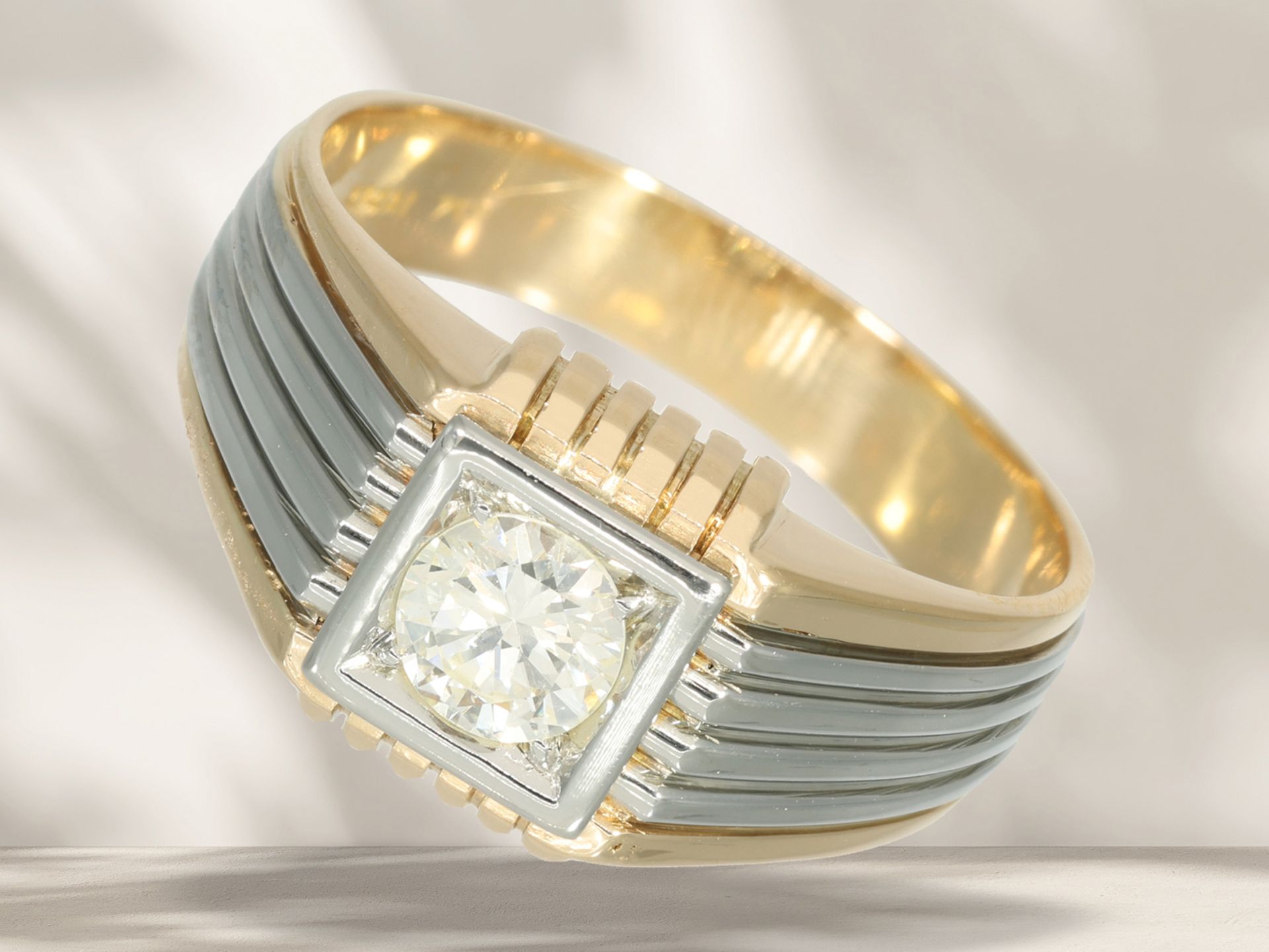 Ring: vintage Designer-Brillant-Goldschmiedering, Solitär-Brillant von ca. 0,5ct, Handarbeit, 18K Go