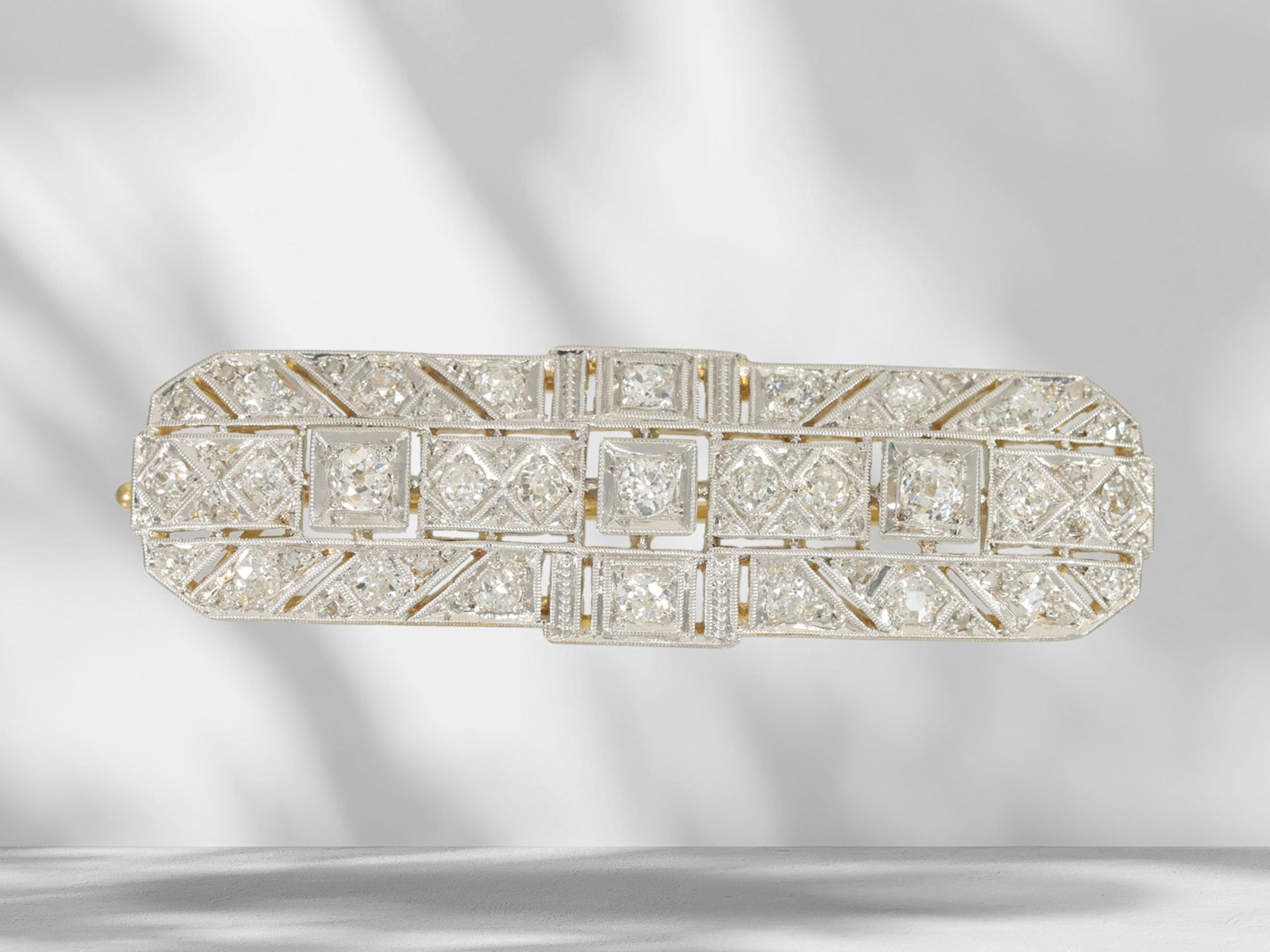 Brooch: antique, elaborate and filigree Art Deco diamond brooch, possibly around 1920 - Image 2 of 5