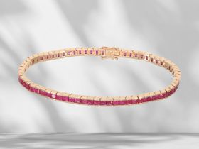 Armband: modernes und hochwertiges Rubin-Tennisarmband in 18K Roségold, ca. 6,12ct, ungetragen