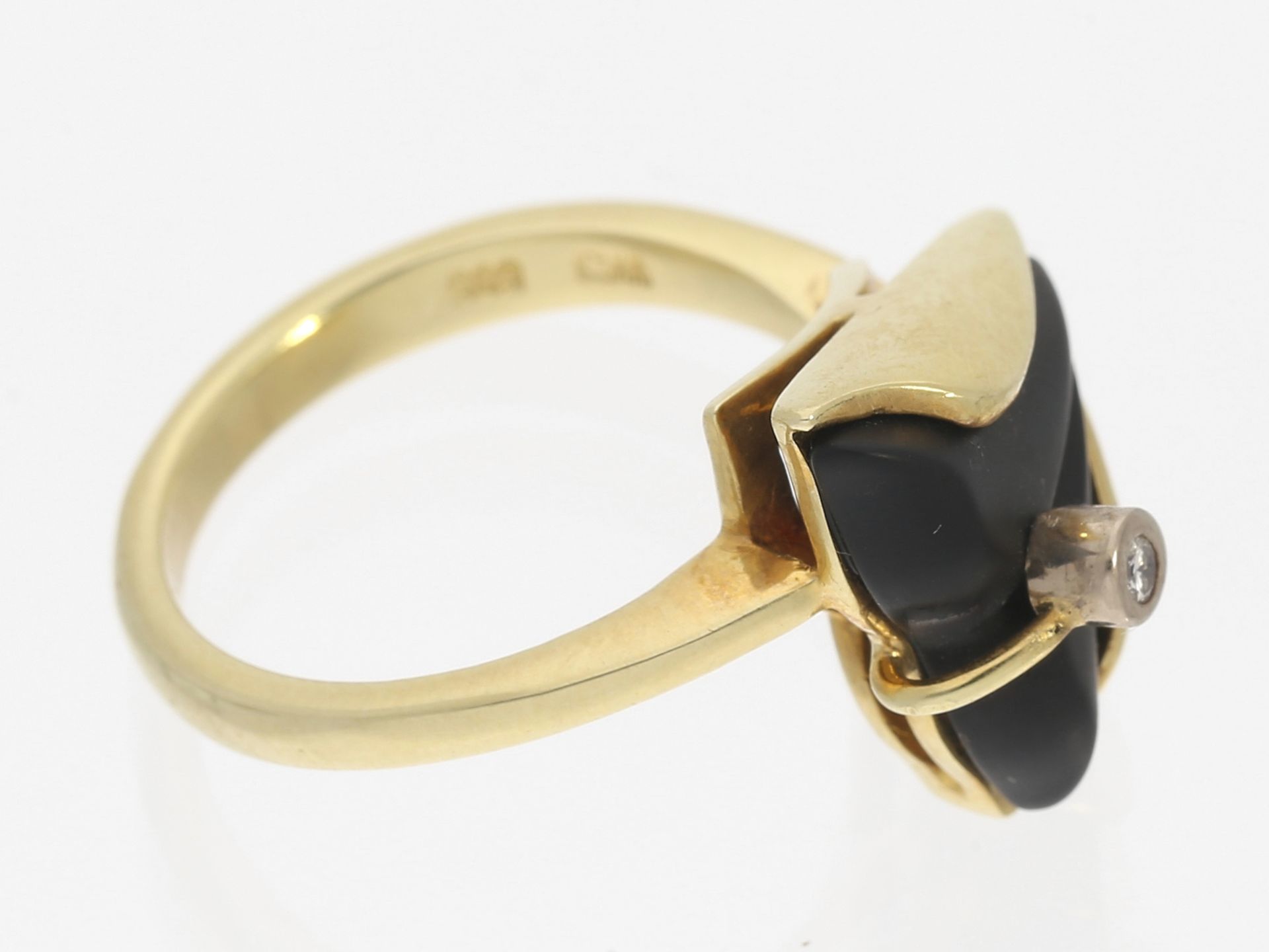 Ring: Designer-Goldschmiedering mit Onyx und Brillant - Bild 4 aus 4