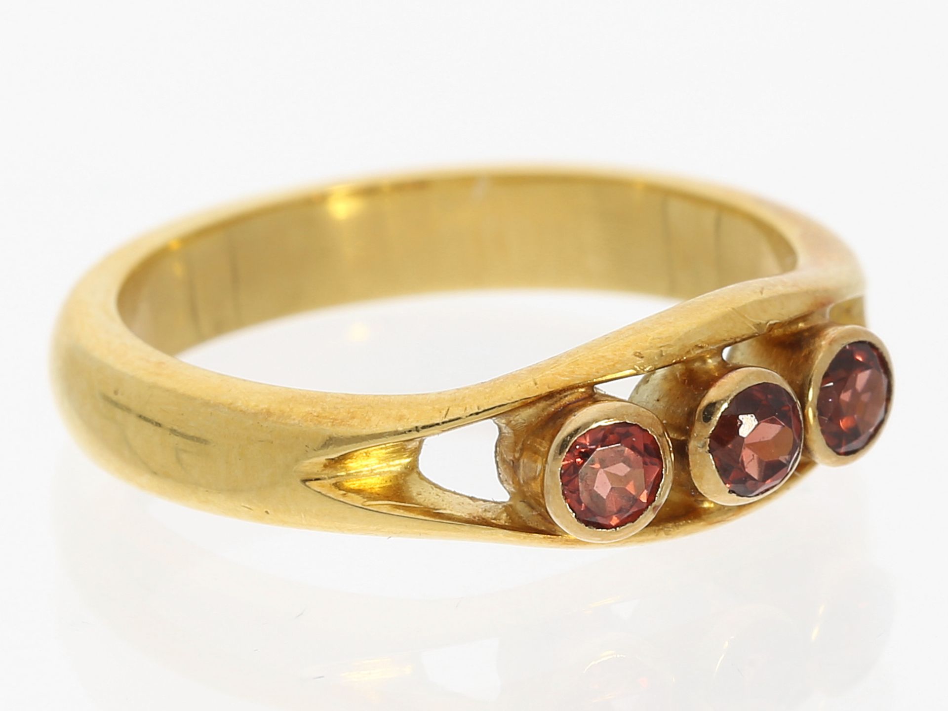 Ring: antiker handgearbeiteter Goldschmiedering mit Farbsteinen - Image 3 of 3