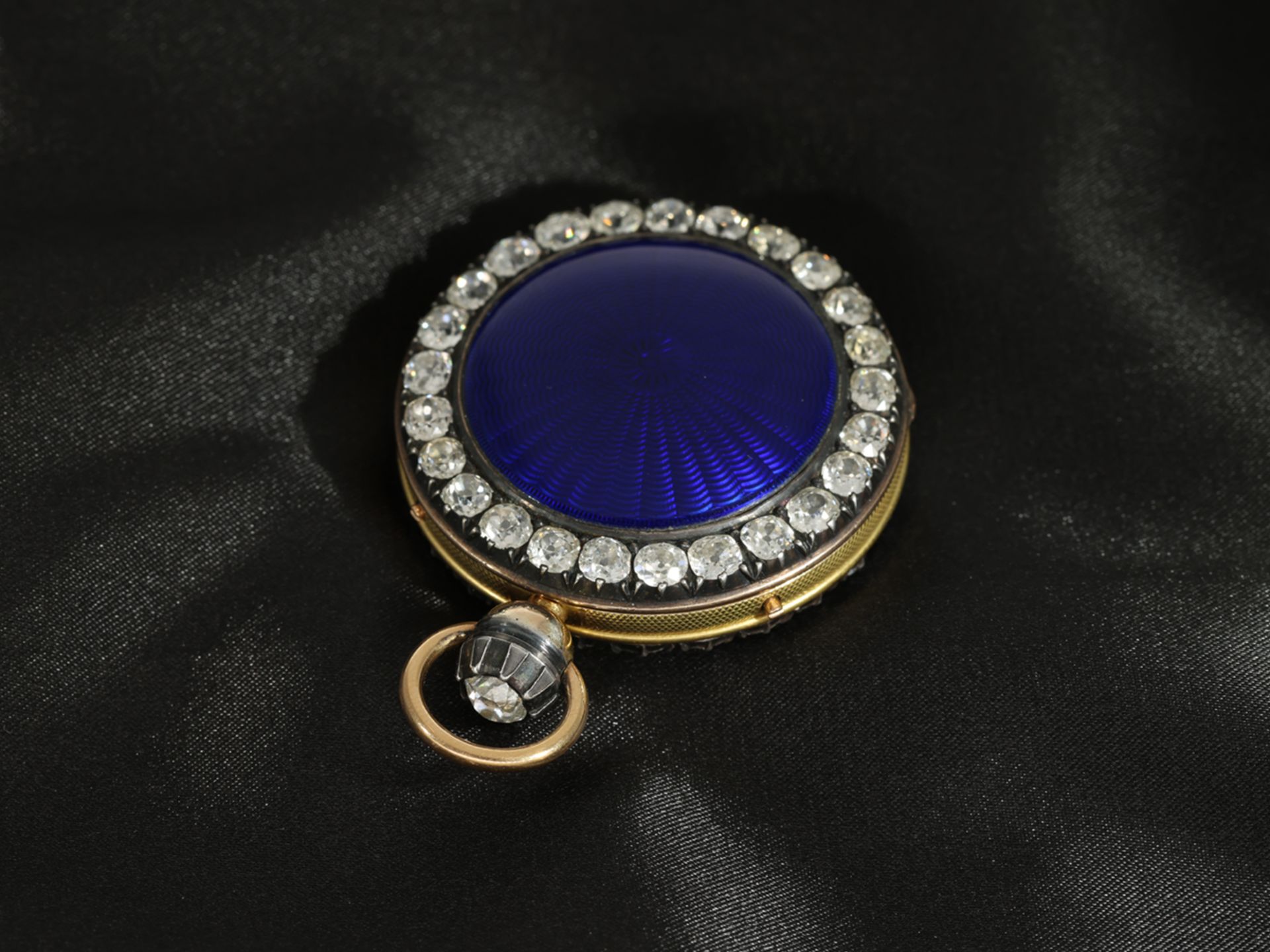 Taschenuhr: Unikat, Gold/Emaille Savonnette mit reichem Diamantbesatz, vermutlich modernisiert um 19 - Bild 5 aus 8
