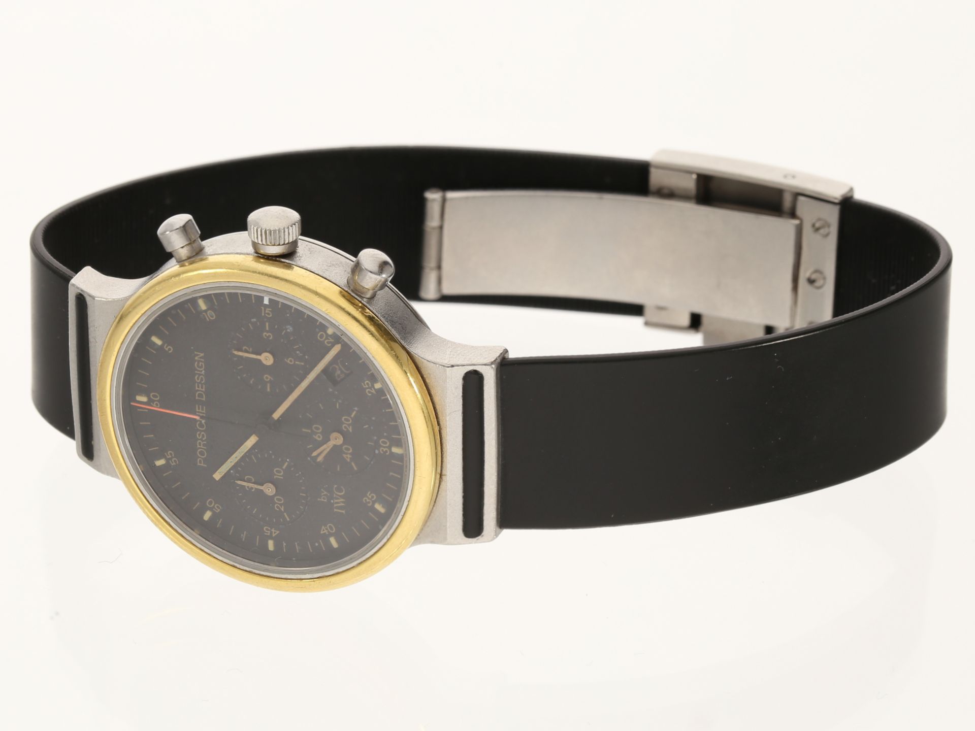 Armbanduhr: sportlicher IWC Chronograph IW3720 "Porsche Design" Titan/Stahl/Gold, 90er Jahre - Bild 2 aus 3