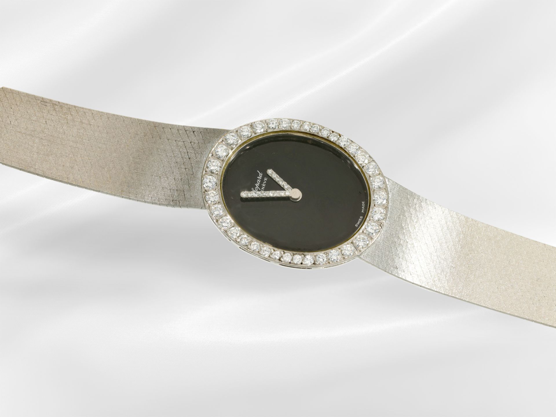 Armbanduhr: wertvolle vintage Chopard Damenuhr mit Brillantbesatz von ca. 1,1ct, 18K Weißgold - Bild 3 aus 4