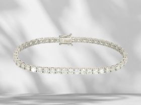 Armband: hochwertiges, handgearbeitetes Tennisarmband mit Brillanten, ca.8,6ct