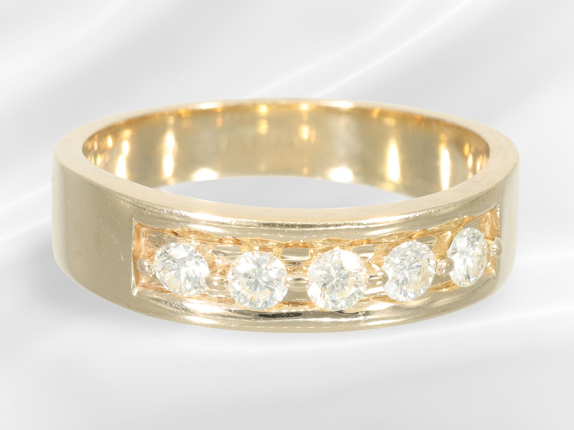 Ring: high-quality, modern men's ring with brilliant-cut diamonds of upper quality, approx. 0.55ct - Image 2 of 4