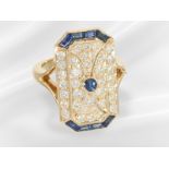 Ring: very decoratively designed brilliant-cut diamond/sapphire ring in Art Deco style, 18K gold