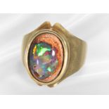 Ring: interesting gold jewellery ring with very beautiful opal, 14K gold