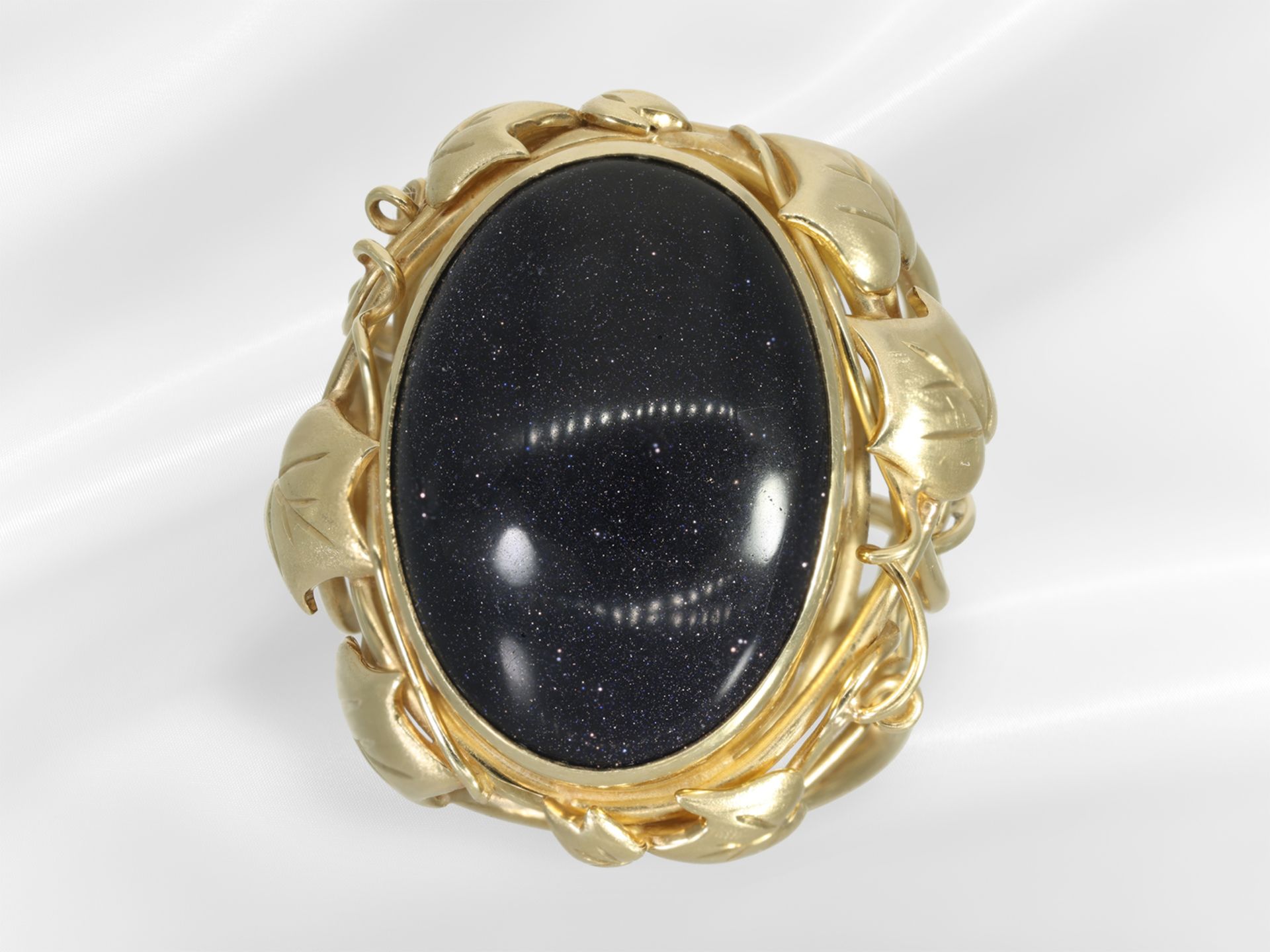 Ring: prunkvoller und sehr breiter Goldschmiedering mit Farbstein, Blaufluss-Heilstein - Bild 2 aus 6