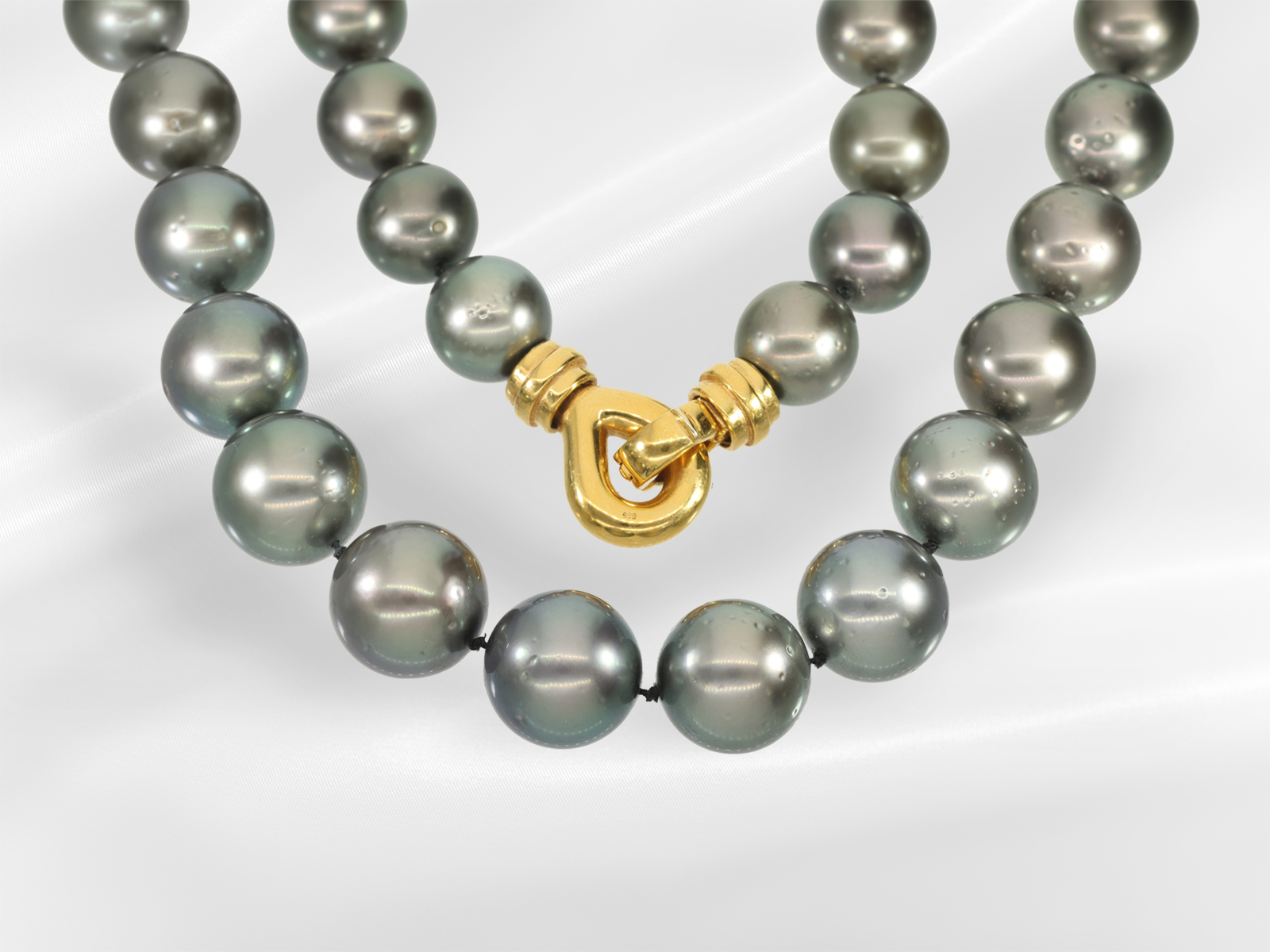 Necklace: formerly very expensive Tahitian pearl necklace 12-15mm!, original price approx. 13,000€, 