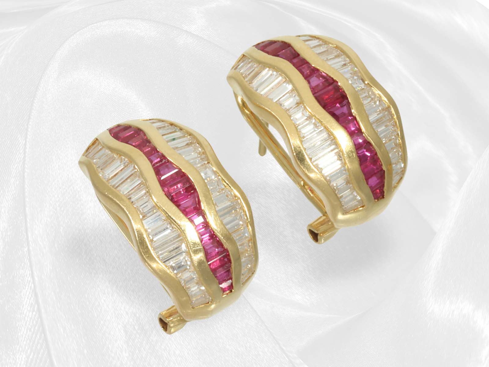 Very beautiful, high-quality ruby/diamond ear studs with matching ladies' ring, designer jewellery a - Image 4 of 9