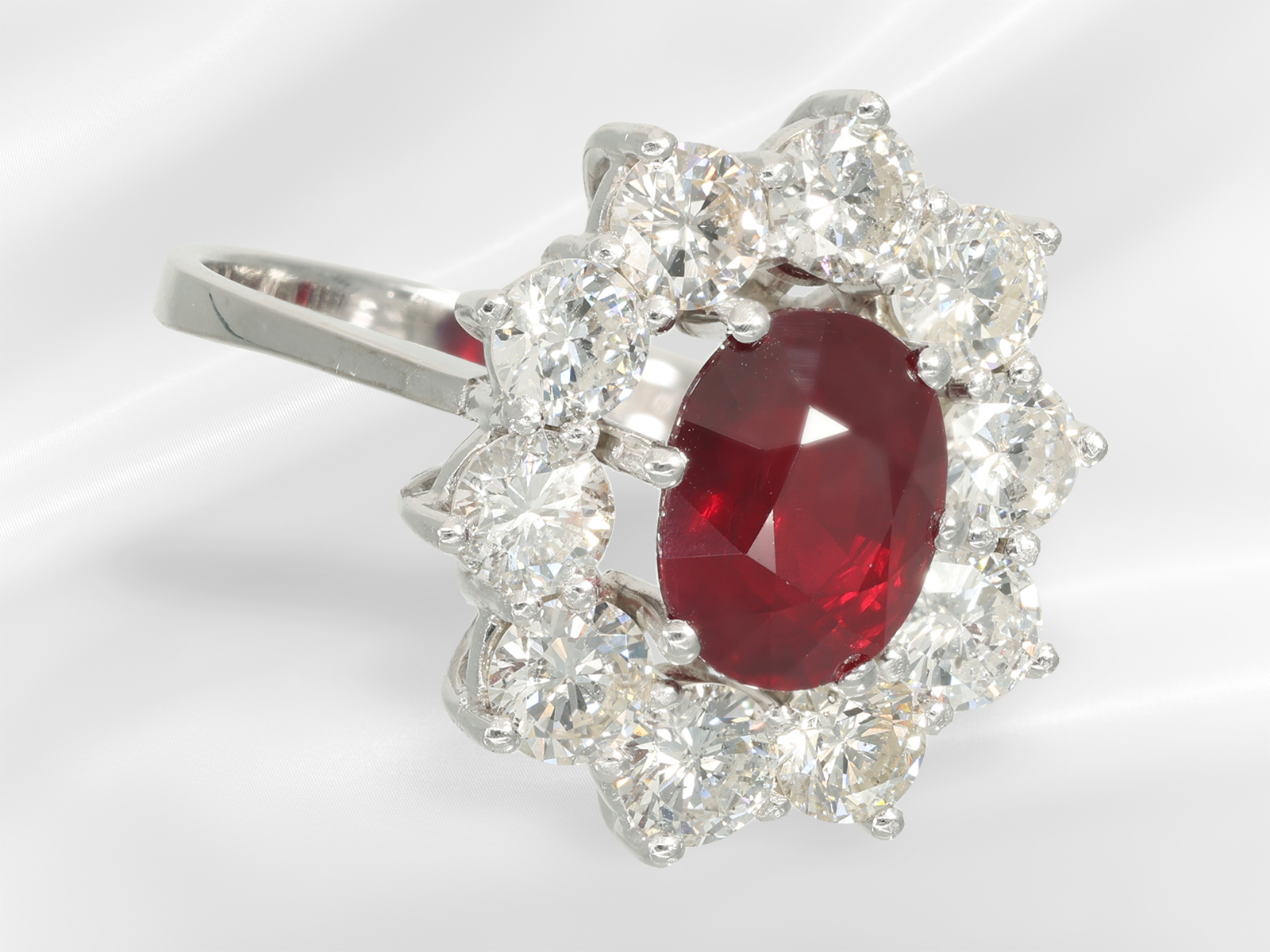 Ring: white gold ruby/brilliant-cut diamond gold ring, precious deep red ruby of 3.15ct, NO-HEAT, GR - Image 7 of 8