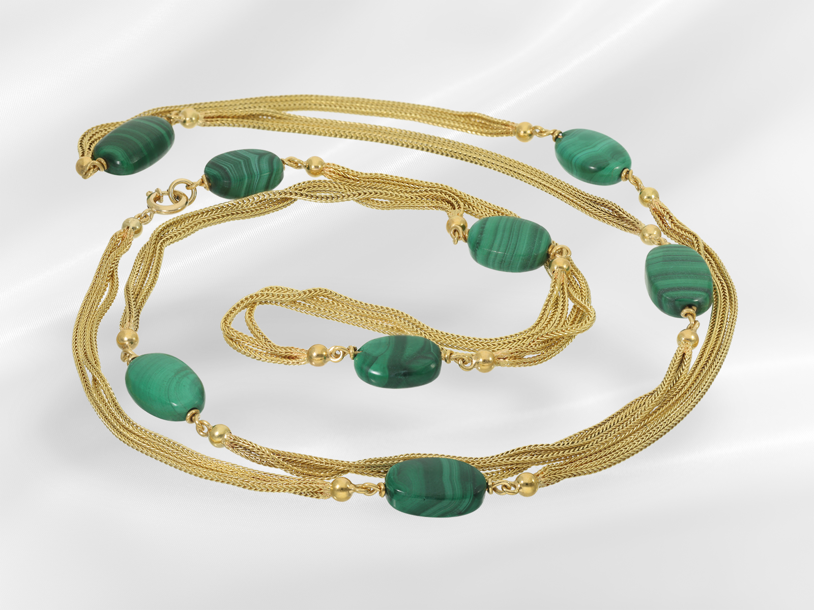 Chain/necklace: extremely long, high-quality malachite 18K gold chain