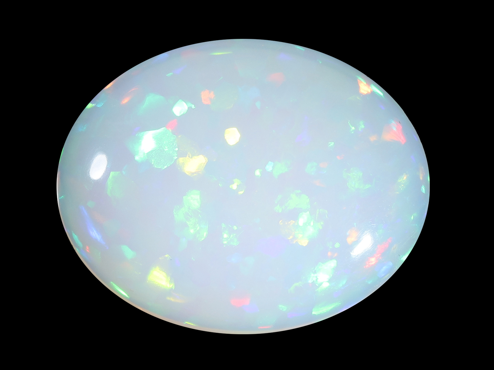 Opal: exceptional opal with beautiful play of colours, approx. 19.3ct
