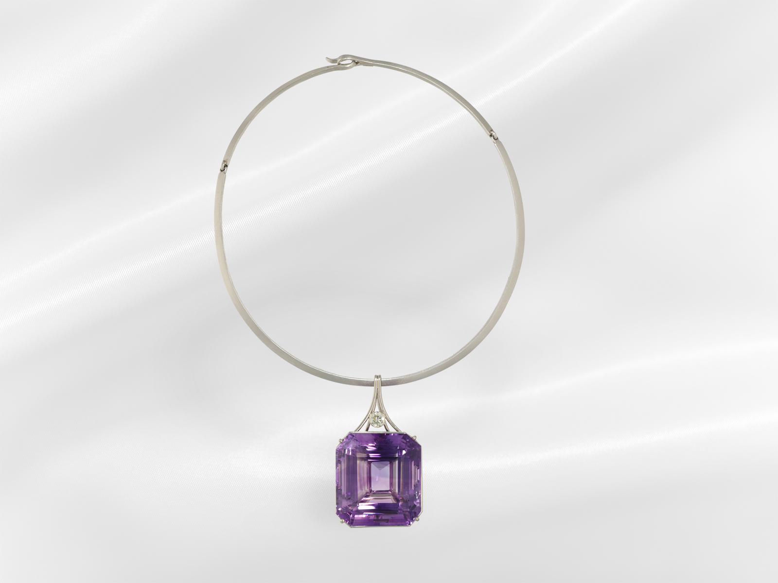 Chain/pendant: important goldsmith jewellery with amethyst of approx. 200ct, platinum, unique piece - Image 4 of 8