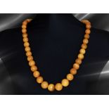 Chain/necklace: very valuable, especially long Art Deco butterscotch amber chain, Königsberg 1930s