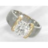 Ring: very fine brilliant-cut diamond solitaire ring, approx. 2ct in the upper quality range