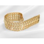 Wide vintage gold bracelet in very good condition, from the 60s