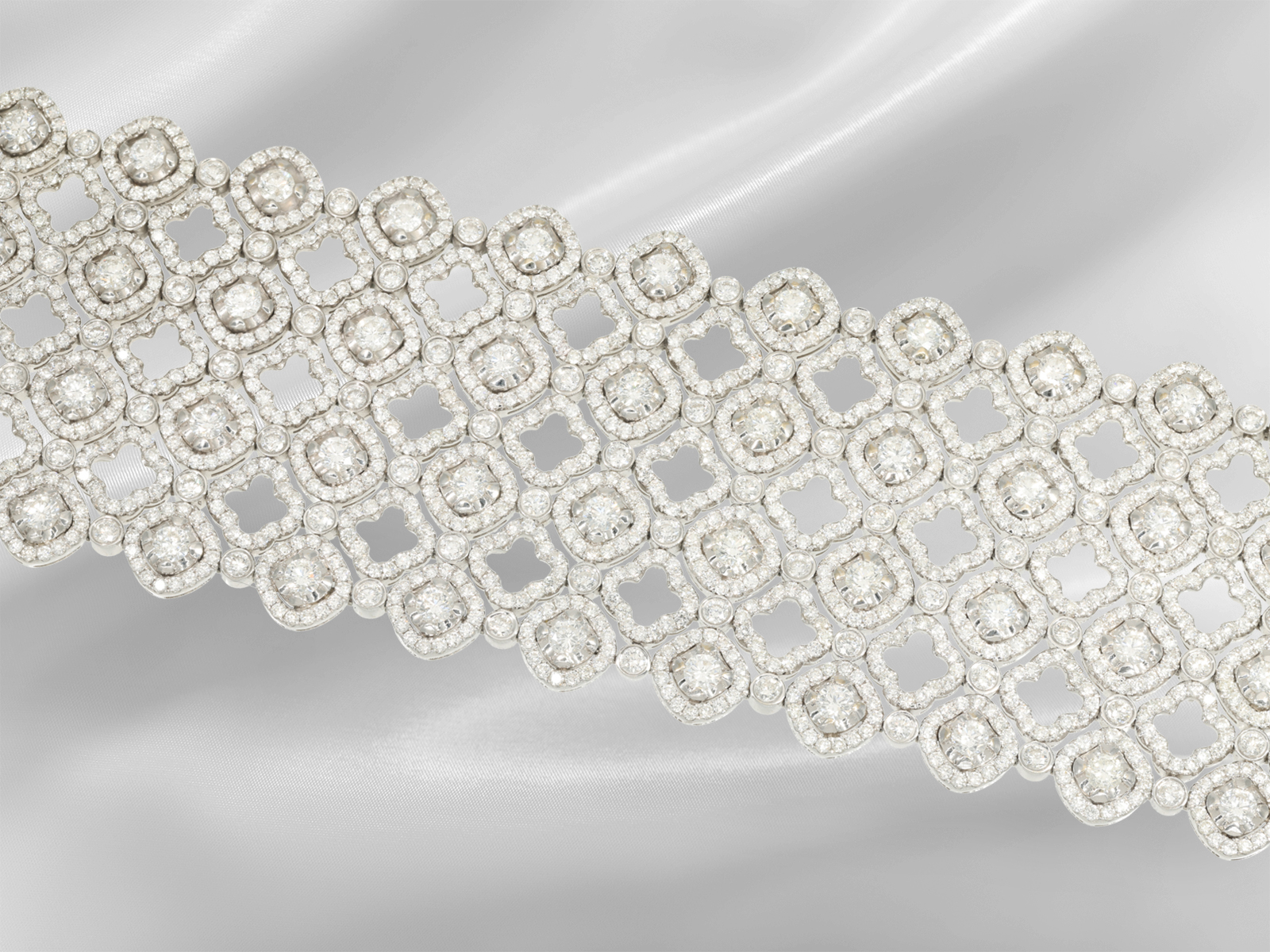 Unique, high-carat brilliant-cut diamond bracelet in 18K white gold, expensive craftsmanship, approx - Image 2 of 5