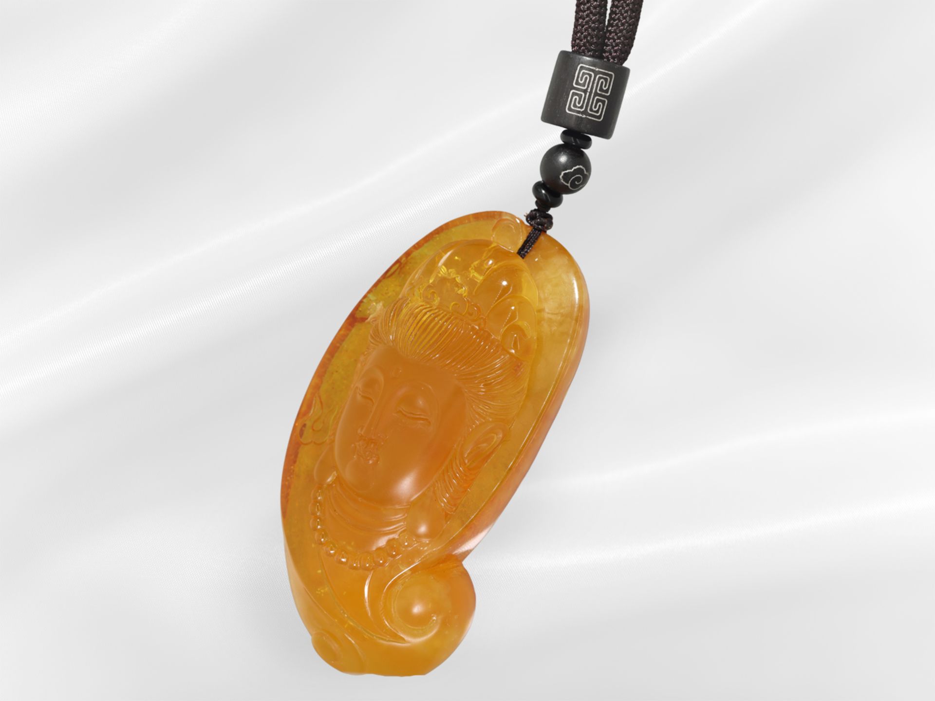 Chain/necklace: rare amber carving "Buddha", attached to fabric strap - Image 2 of 3