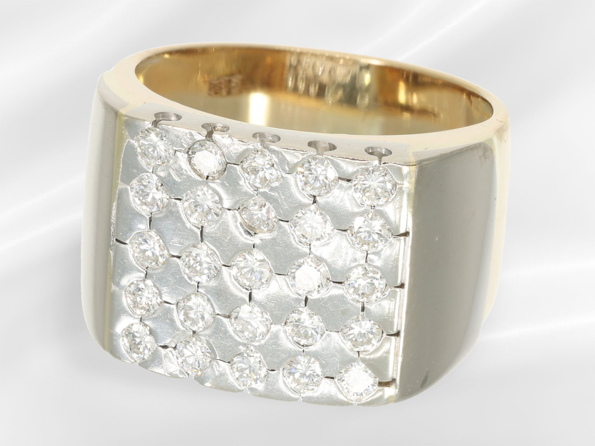 Ring: wide bicolour brilliant-cut diamond men's ring, approx. 0.75ct - Image 3 of 4