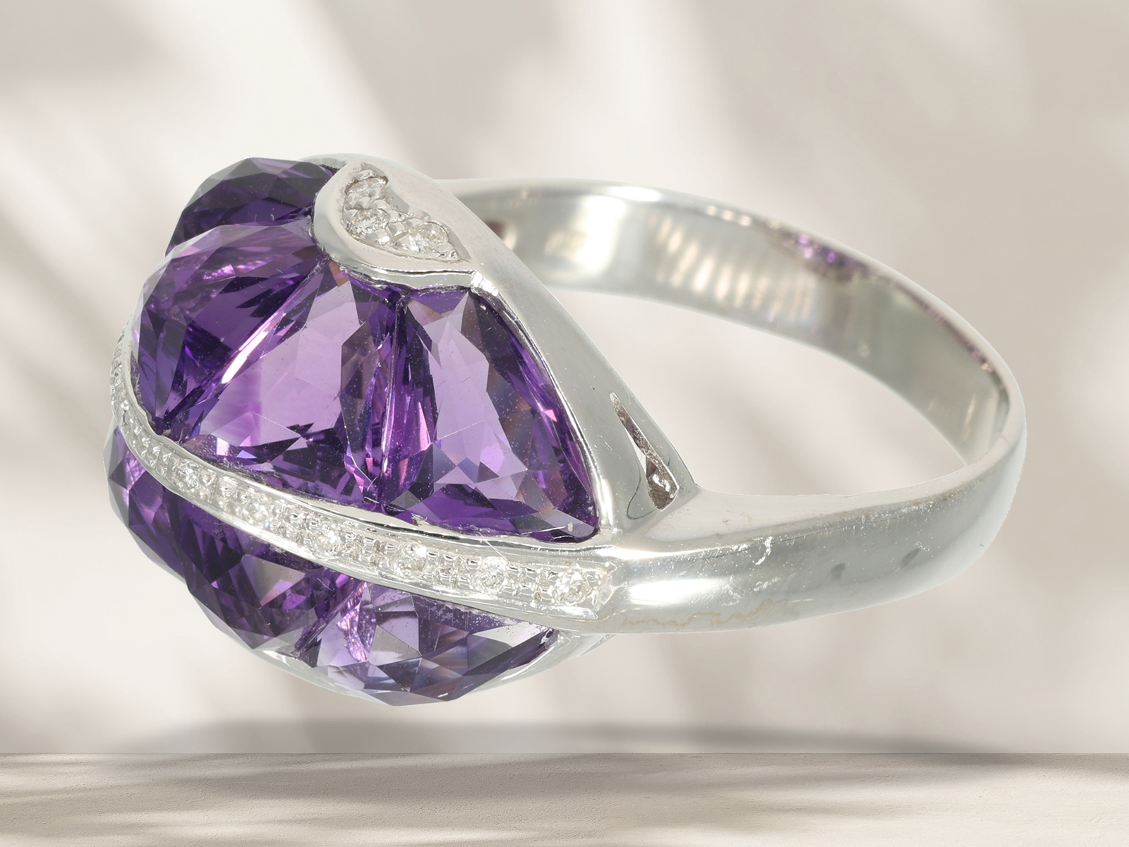 Ring: exceptional designer ring with brilliant-cut diamonds and amethysts, cocktail ring - Image 3 of 7