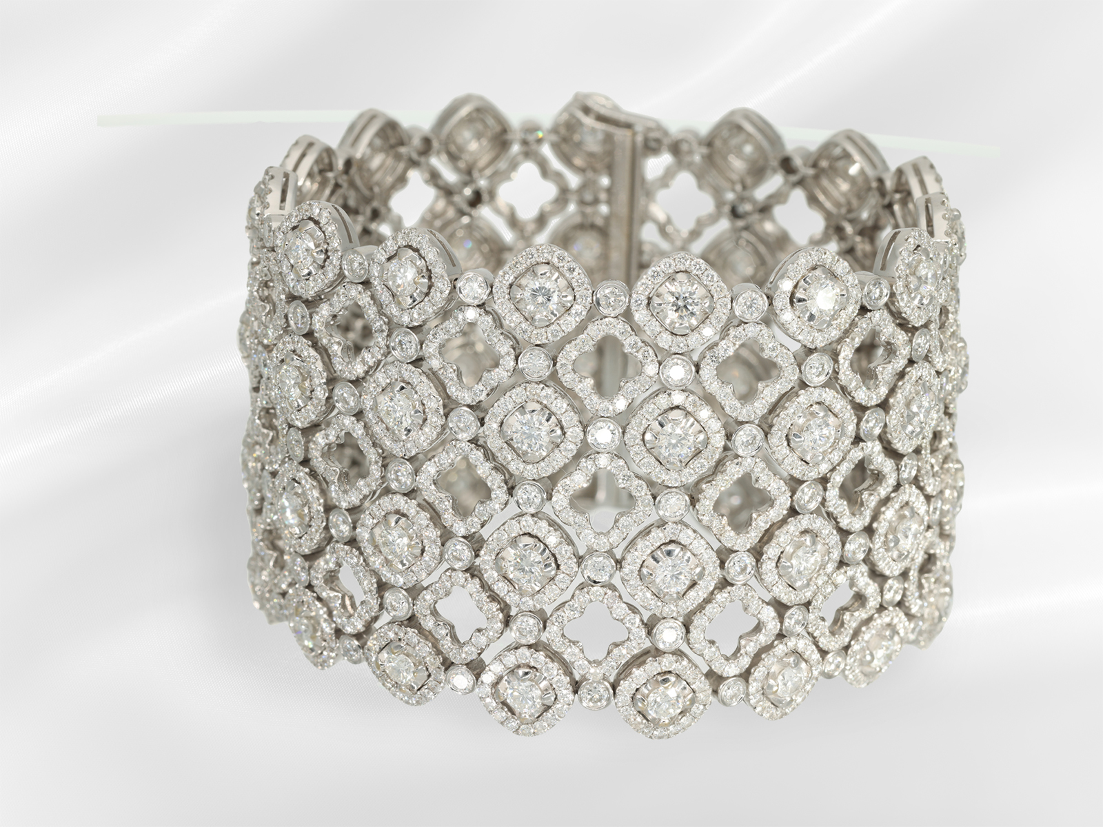 Unique, high-carat brilliant-cut diamond bracelet in 18K white gold, expensive craftsmanship, approx - Image 3 of 5