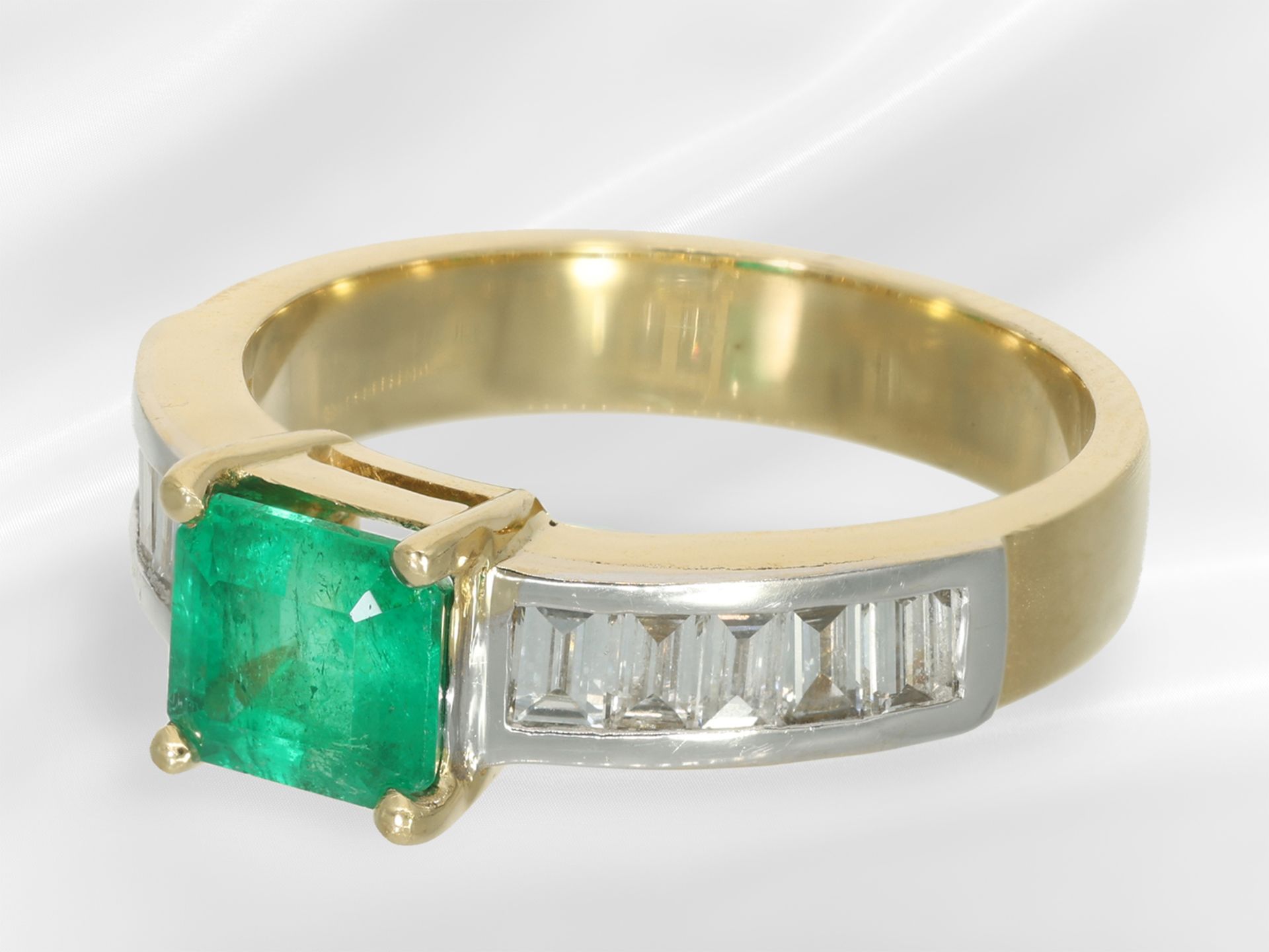 Ring: moderner und solider Smaragd-Diamant-Goldschmiedering, ca. 2,2ct - Bild 7 aus 7