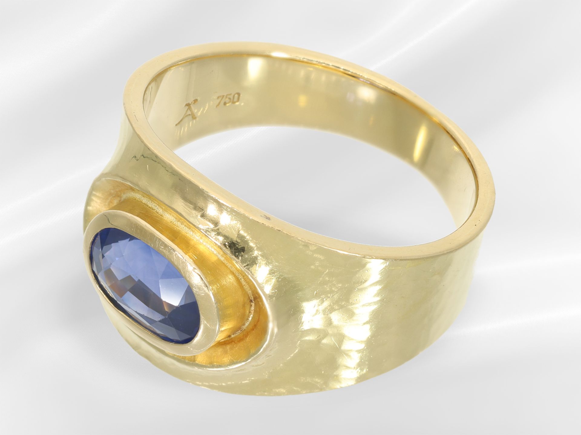 Ring: sehr schöner hochwertiger Saphirring, ca. 2ct - Bild 3 aus 4
