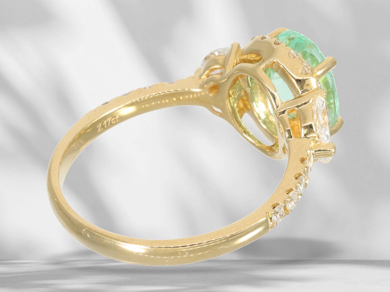 Ring: goldsmith ring with extremely rare Paraiba tourmaline and brilliant-cut diamonds, like new - Image 6 of 6