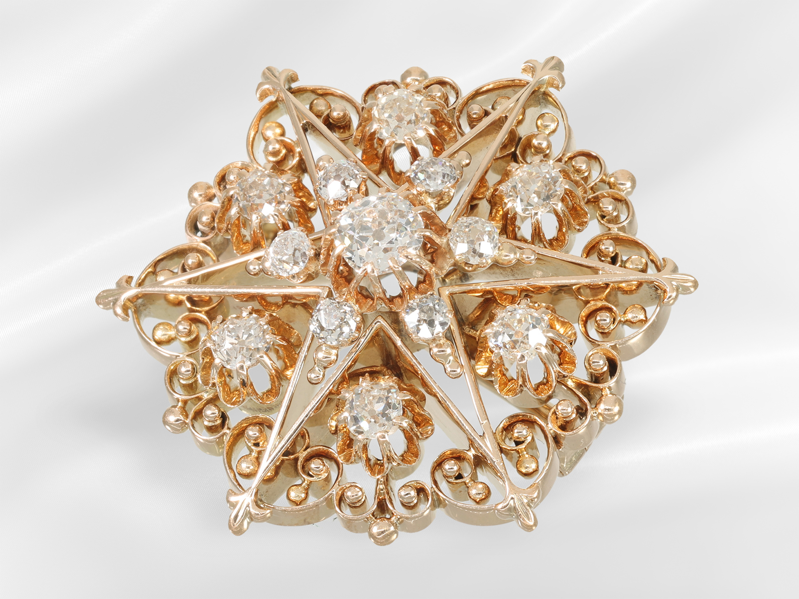 Brooch/pin: valuable old and handcrafted brooch with beautiful diamond setting, 14K gold - Image 3 of 4