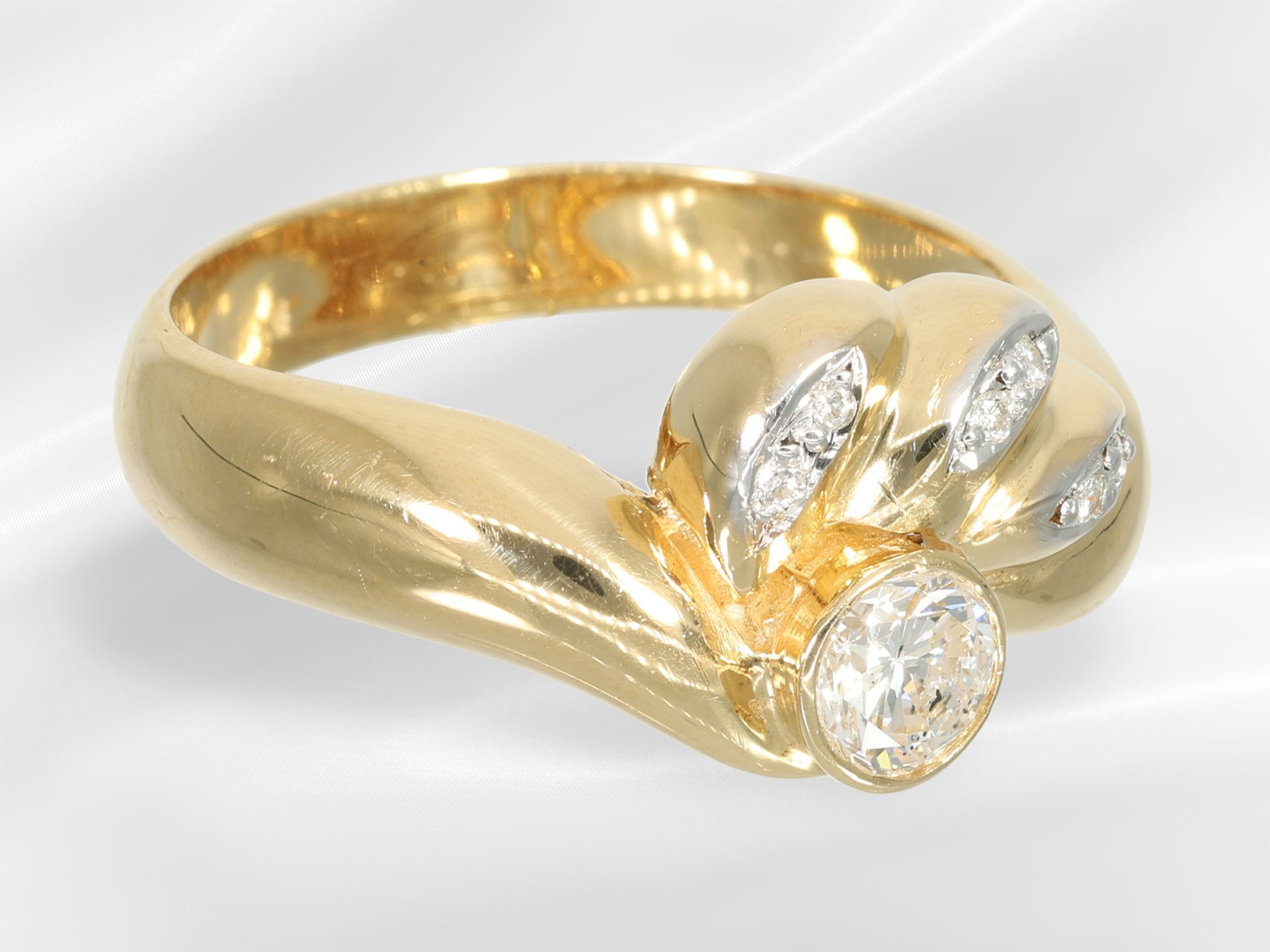 Ring: vintage Brillant-Goldschmiedering, ca. 0,41ct Brillanten - Bild 3 aus 4