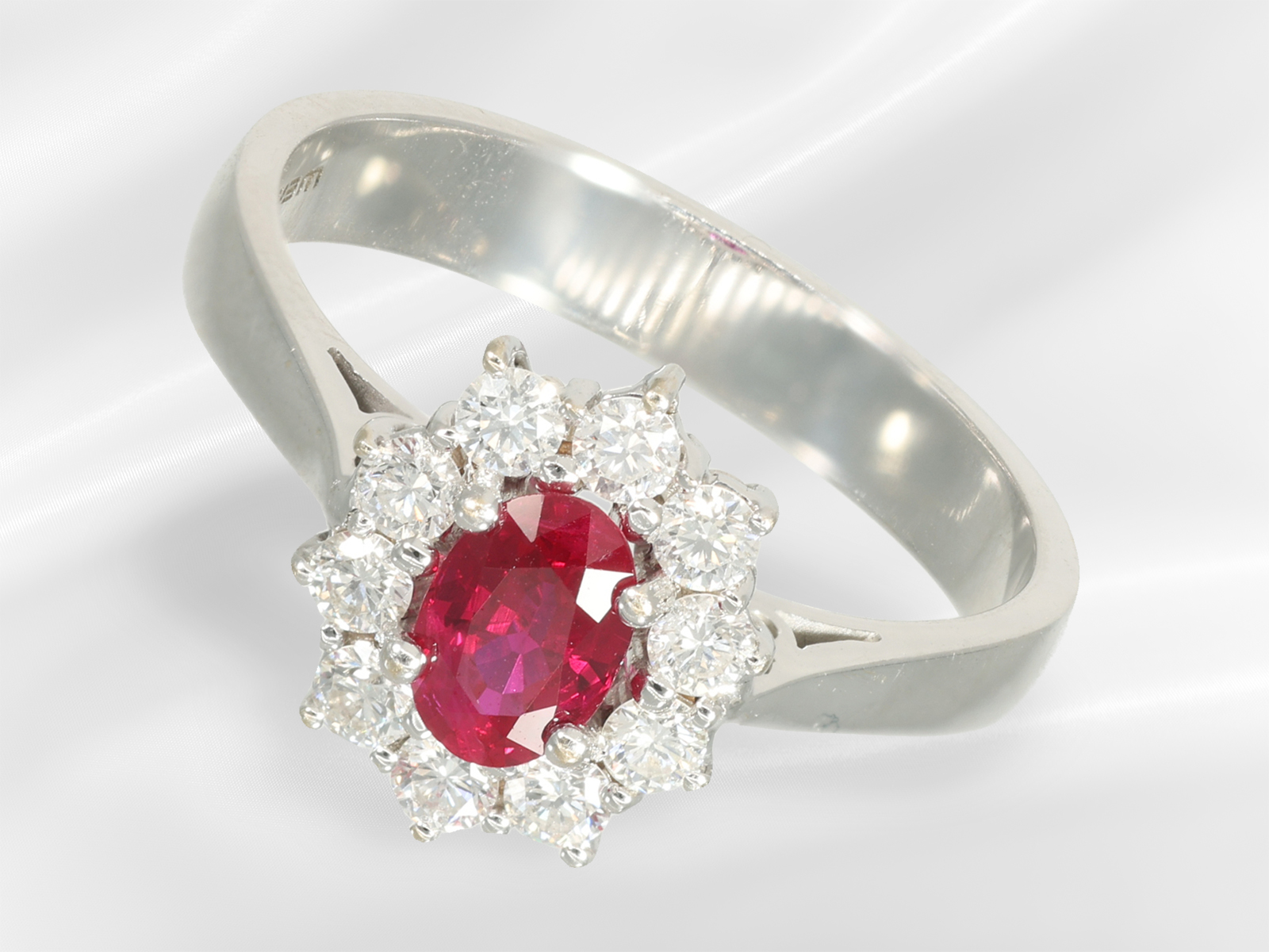 Ring: very fine ruby/brilliant-cut diamond gold ring from Wempe, approx. 1ct gemstone setting