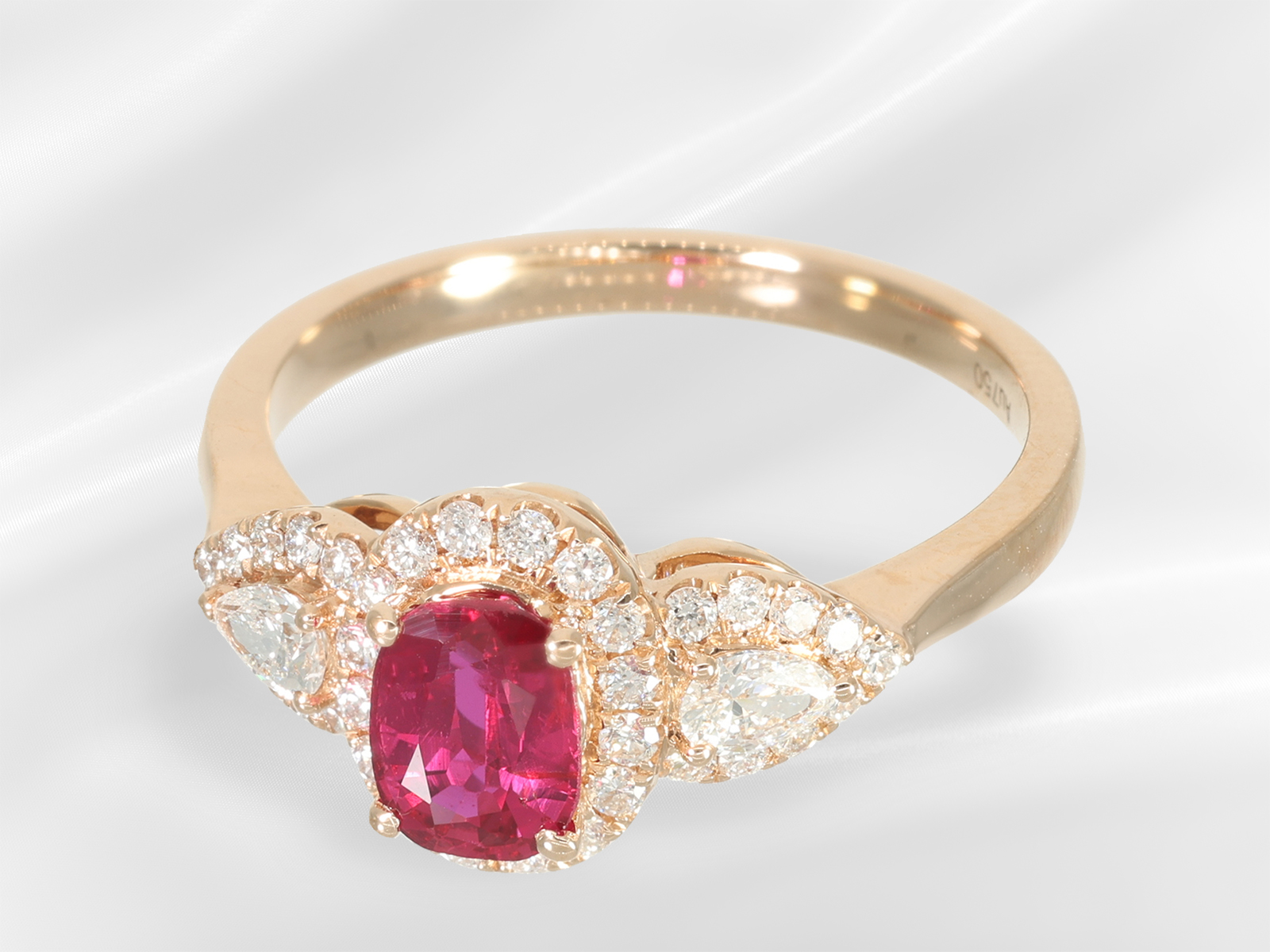 Ring: like new, extremely beautiful gold jewellery ring with Burma ruby and brilliant-cut diamonds - Image 3 of 4