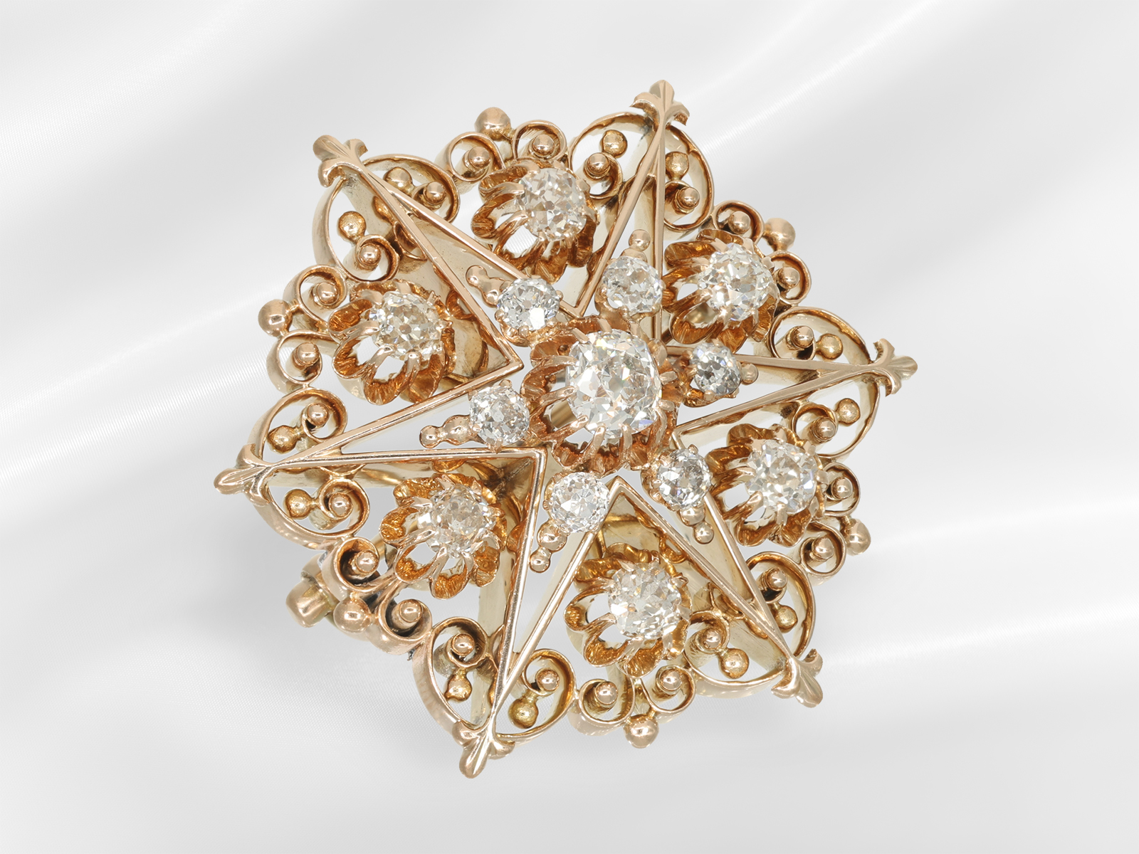Brooch/pin: valuable old and handcrafted brooch with beautiful diamond setting, 14K gold - Image 2 of 4