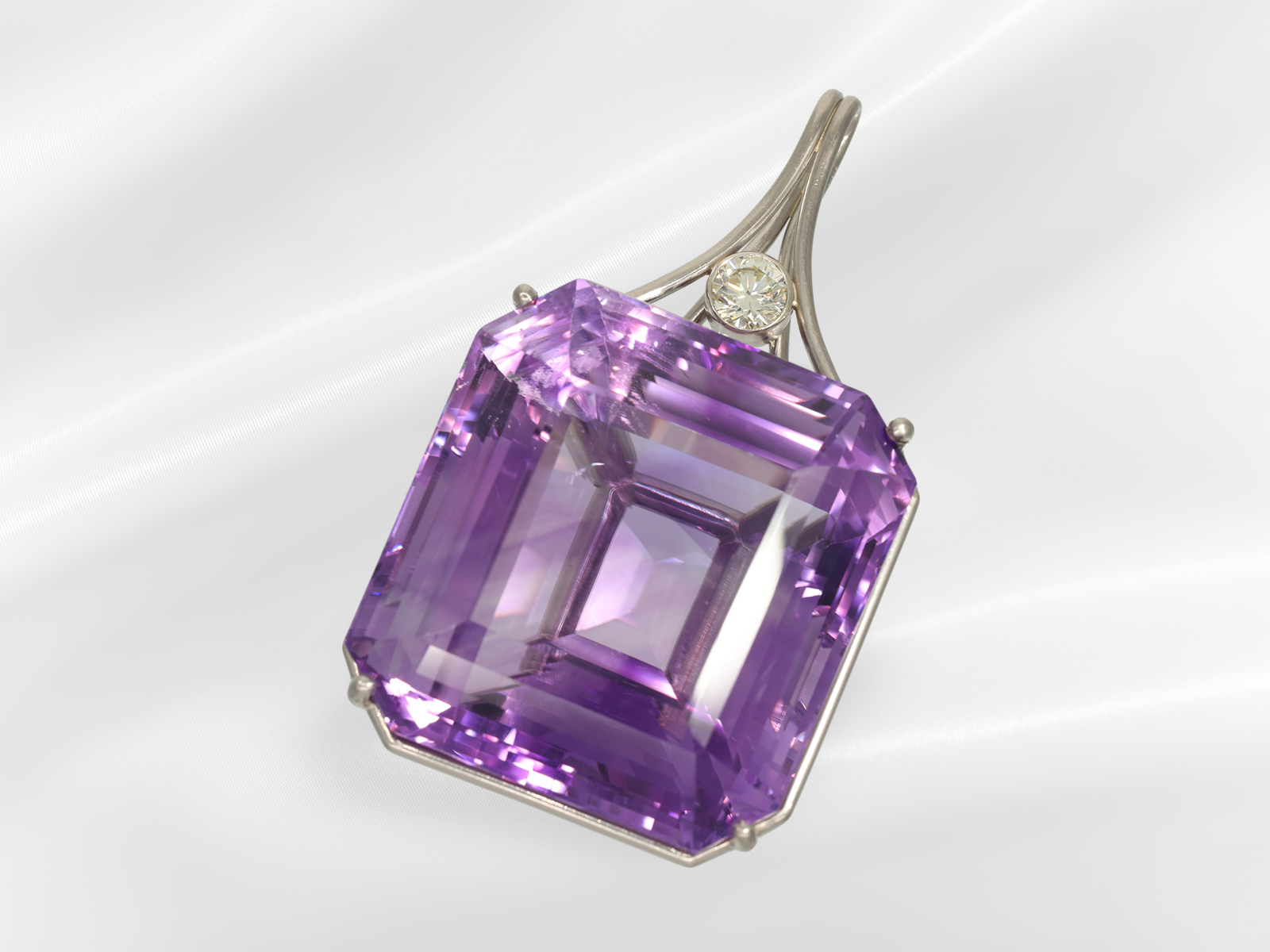 Chain/pendant: important goldsmith jewellery with amethyst of approx. 200ct, platinum, unique piece - Image 3 of 8