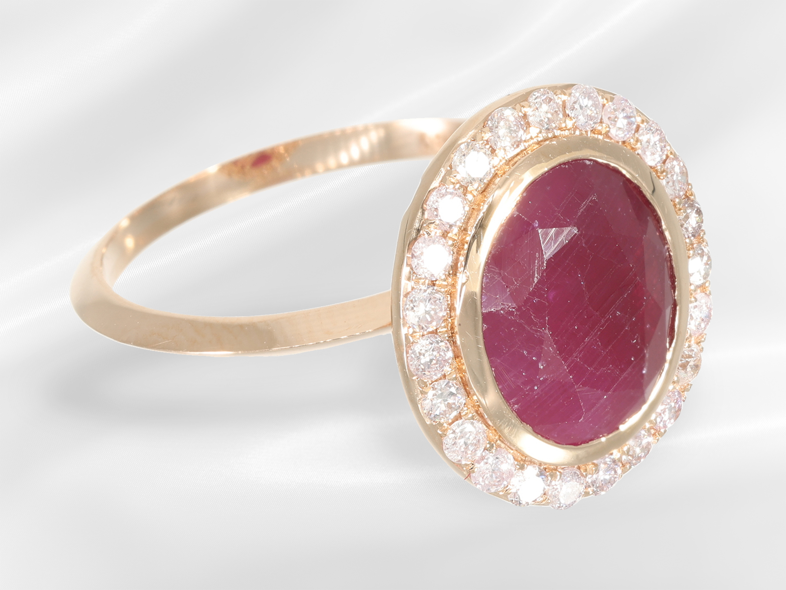 Ring: very fine gold ring with precious ruby of 4.61ct, IGI Expertise 2024 - Image 3 of 6