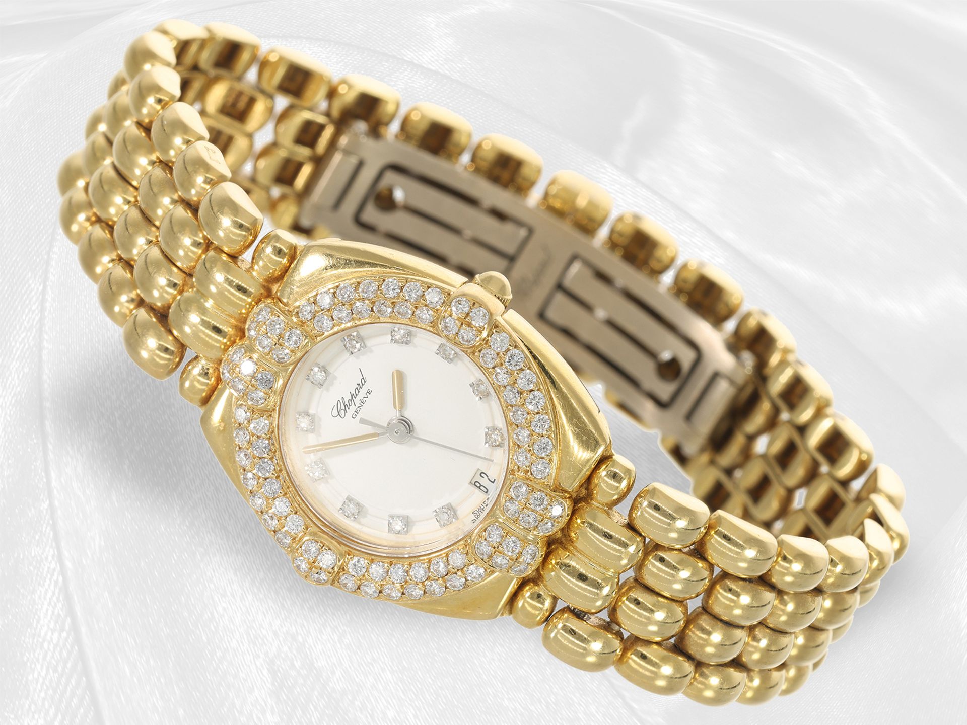 Wristwatch: luxury heavy ladies' watch Chopard "GSTAAD", 18K gold with diamond bezel, Ref.5229