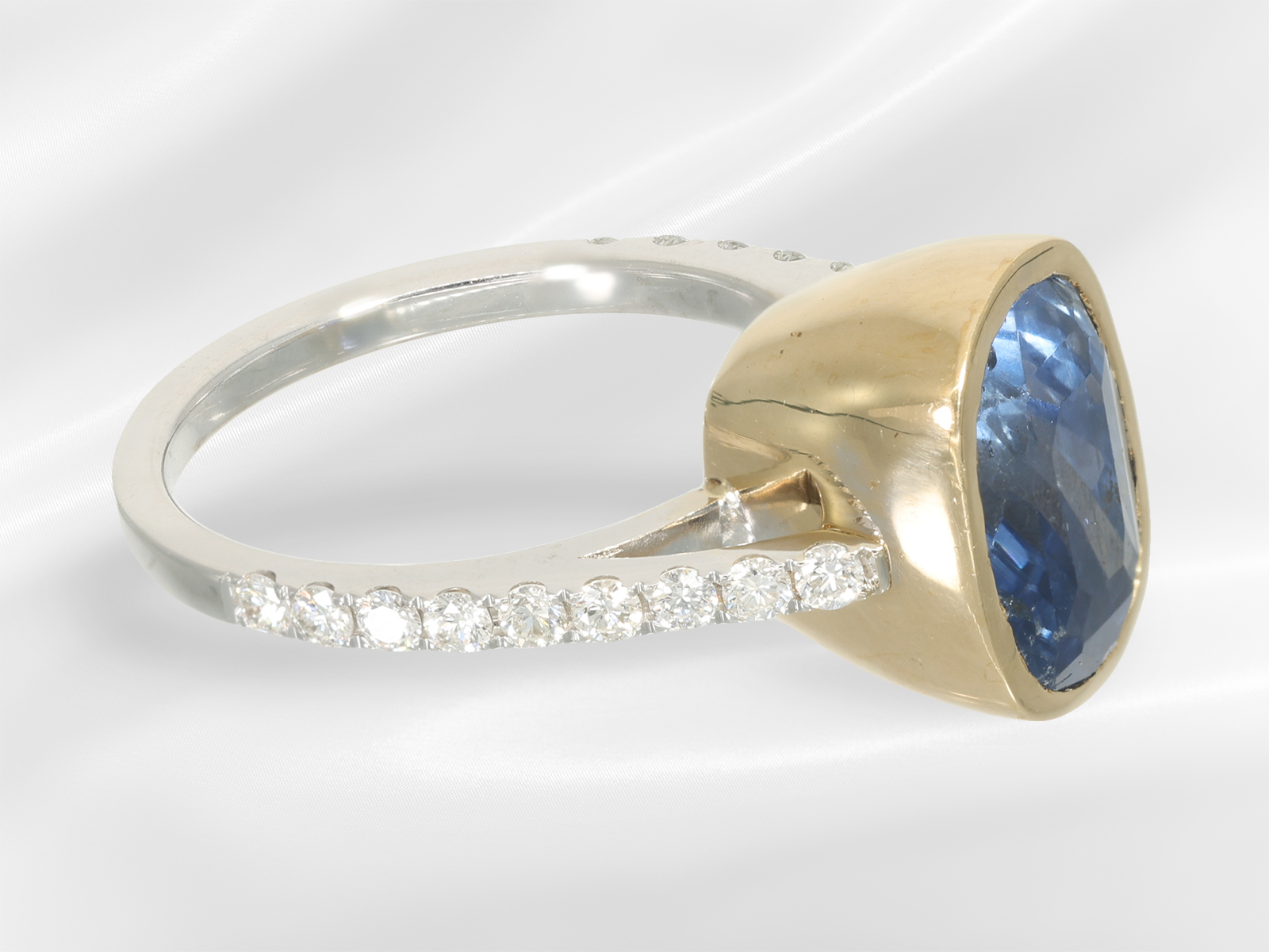 Ring: high-quality brilliant-cut diamond ring with precious sapphire, approx. 6.91ct - Image 5 of 7