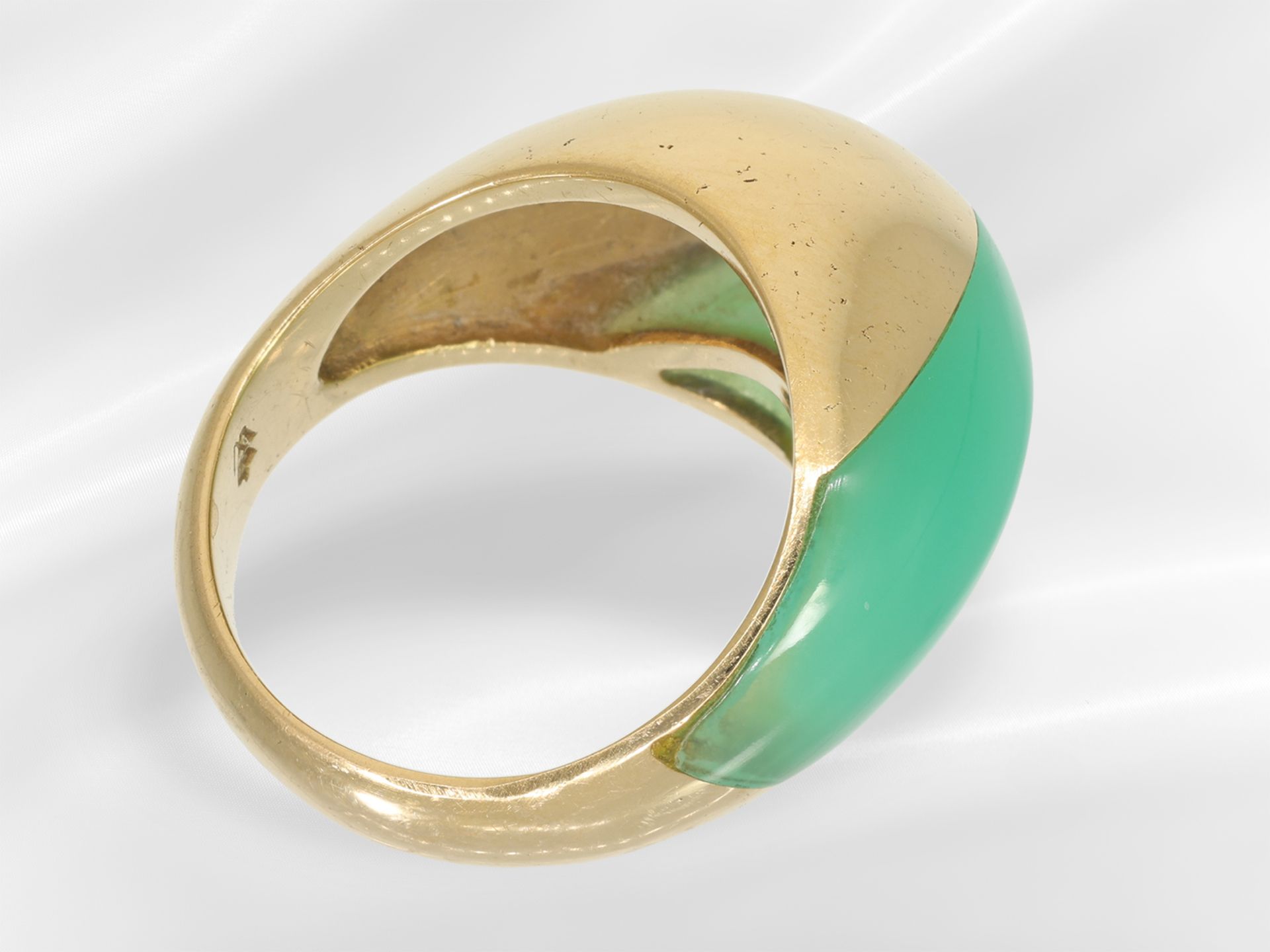 Ring: attraktiver Chrysopras/Designer/Goldschmiedering, 18K - Bild 3 aus 3