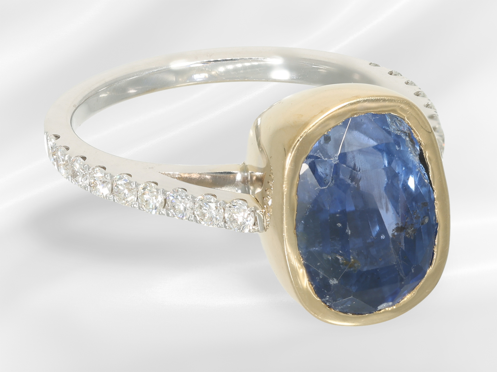 Ring: high-quality brilliant-cut diamond ring with precious sapphire, approx. 6.91ct - Image 6 of 7