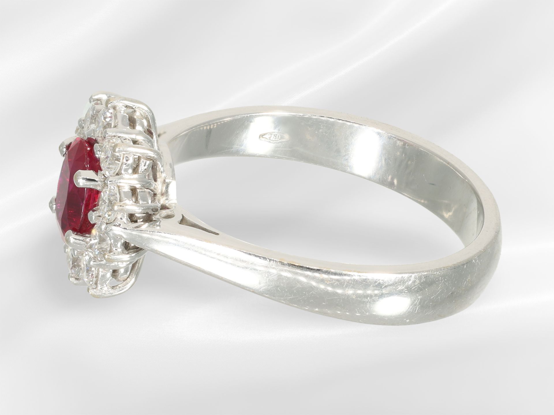 Ring: very fine ruby/brilliant-cut diamond gold ring from Wempe, approx. 1ct gemstone setting - Image 4 of 5