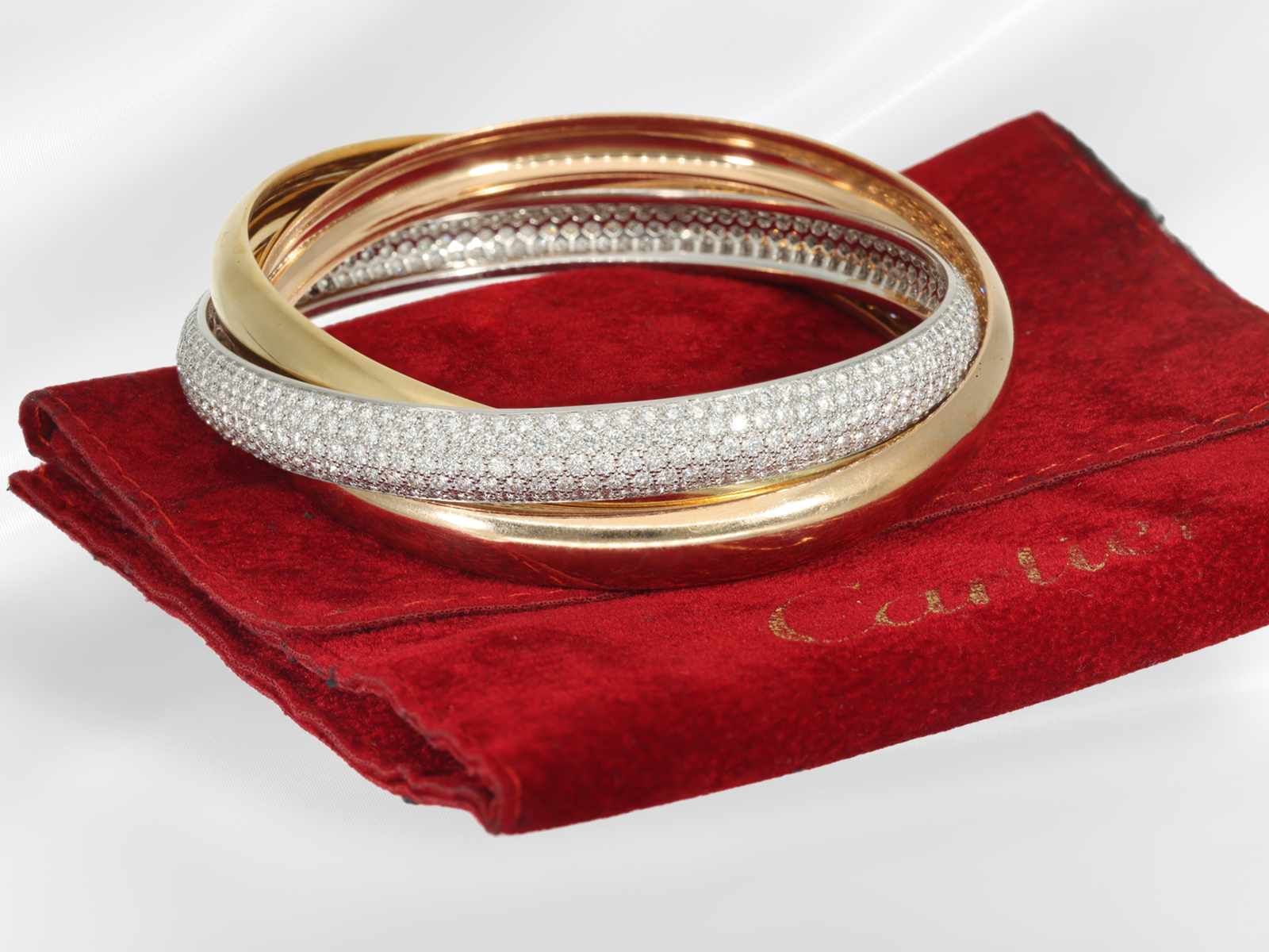 Bangle: luxurious and large version of the Cartier Trinity "One" Ref. HP600511, extremely rare!