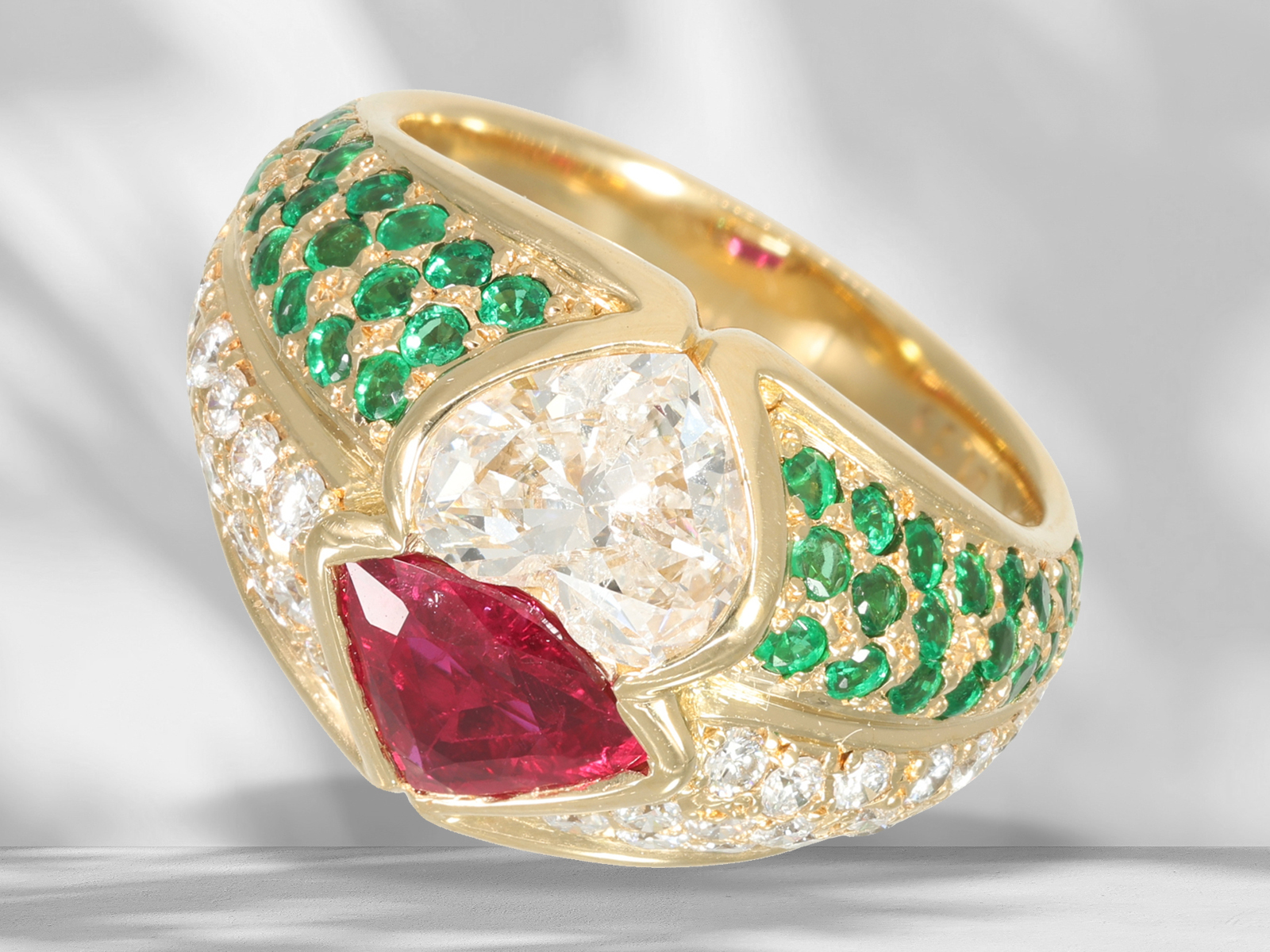 Ring: unique goldsmith's design with very precious stones, ruby, diamond, emerald
