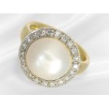 Ring: high-quality vintage gold jewellery ring with mabé pearl and diamonds