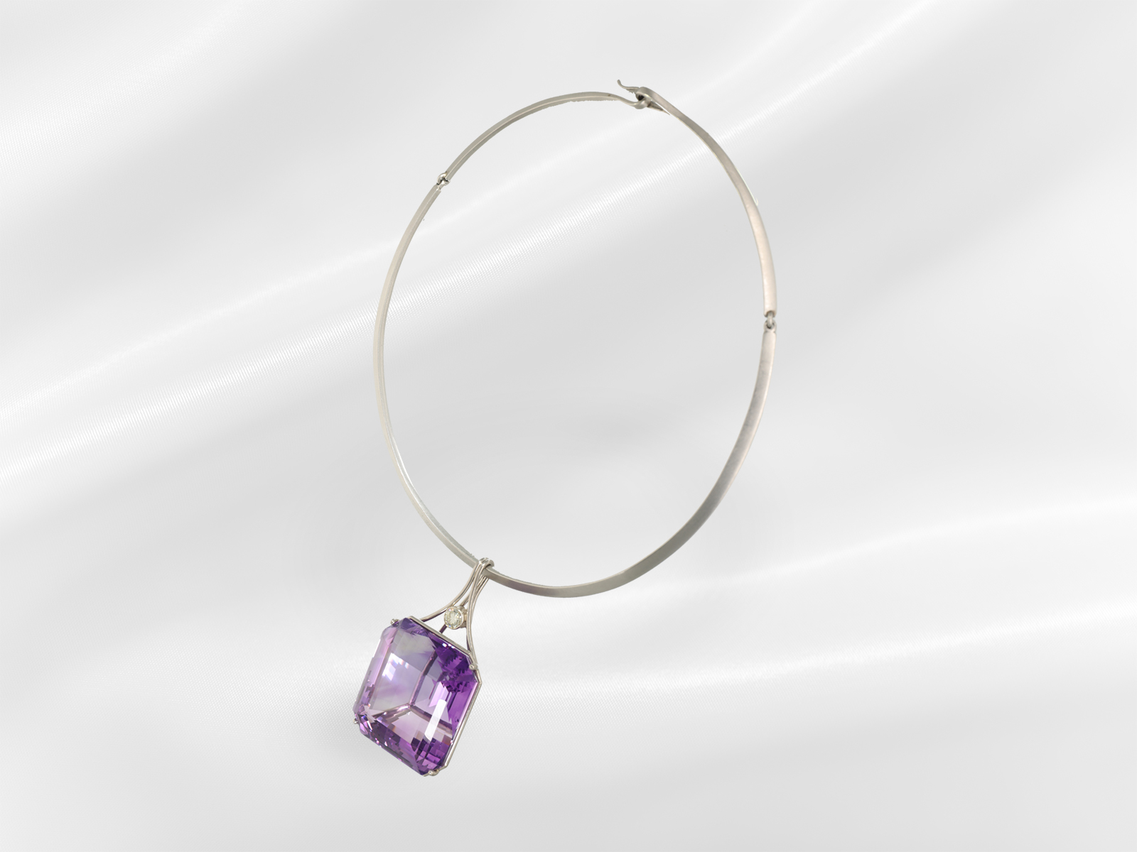 Chain/pendant: important goldsmith jewellery with amethyst of approx. 200ct, platinum, unique piece - Image 7 of 8