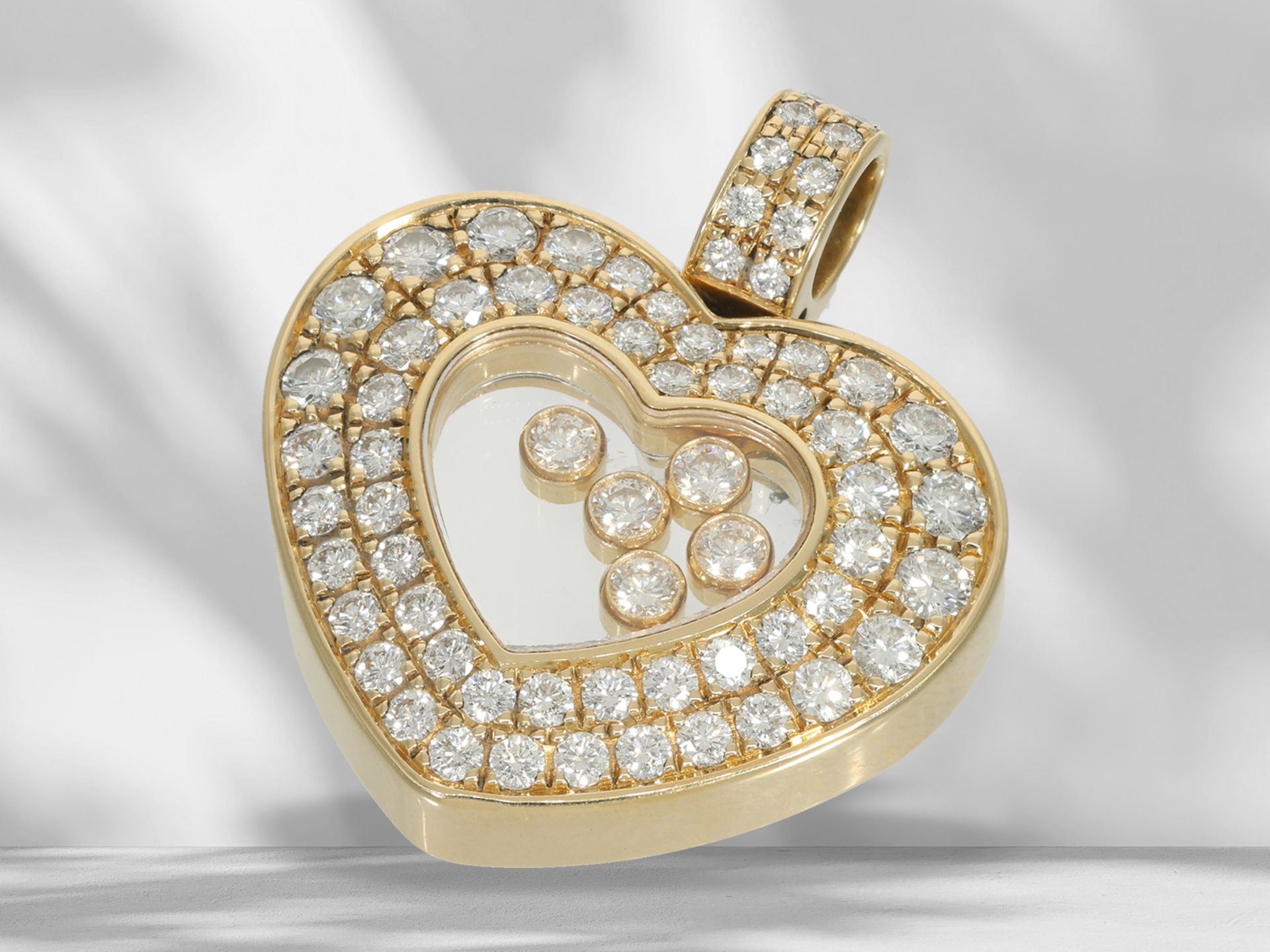 Anhänger: äußerst luxuriöser, großer Chopard "Happy Diamonds" Herz-Anhänger, 18K Gelbgold, ca. 2ct f - Bild 2 aus 3