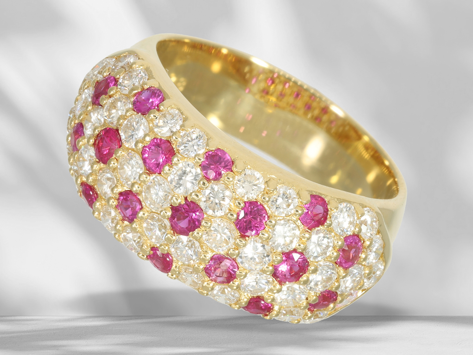 Ring: modern, like new cocktail ring with rubies and brilliant-cut diamonds